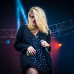 Sky-Ferreira_02
