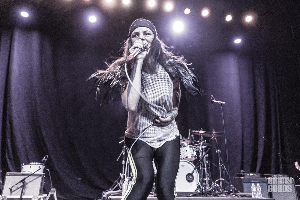 Juliette Lewis Rocker Juliette Lewis Becomes a Rock 'n' Roll Tornado at Fonda Theatre - Grimy ...